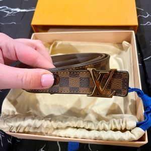 LV INITIALES 25MM- Women’s Louis Vuitton Belt